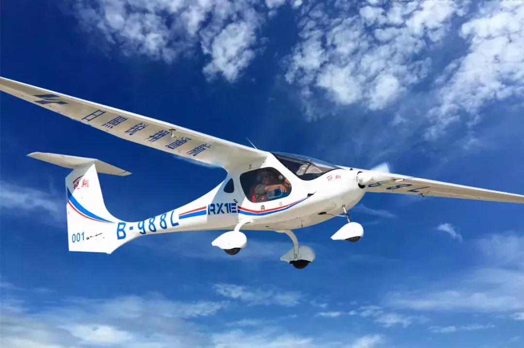 在空中游览中国,在空中看东方明珠的地方