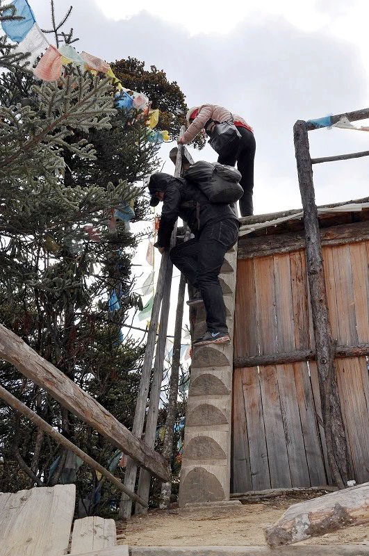 雪山脚下的雨崩村徒步,雨崩村徒步之旅