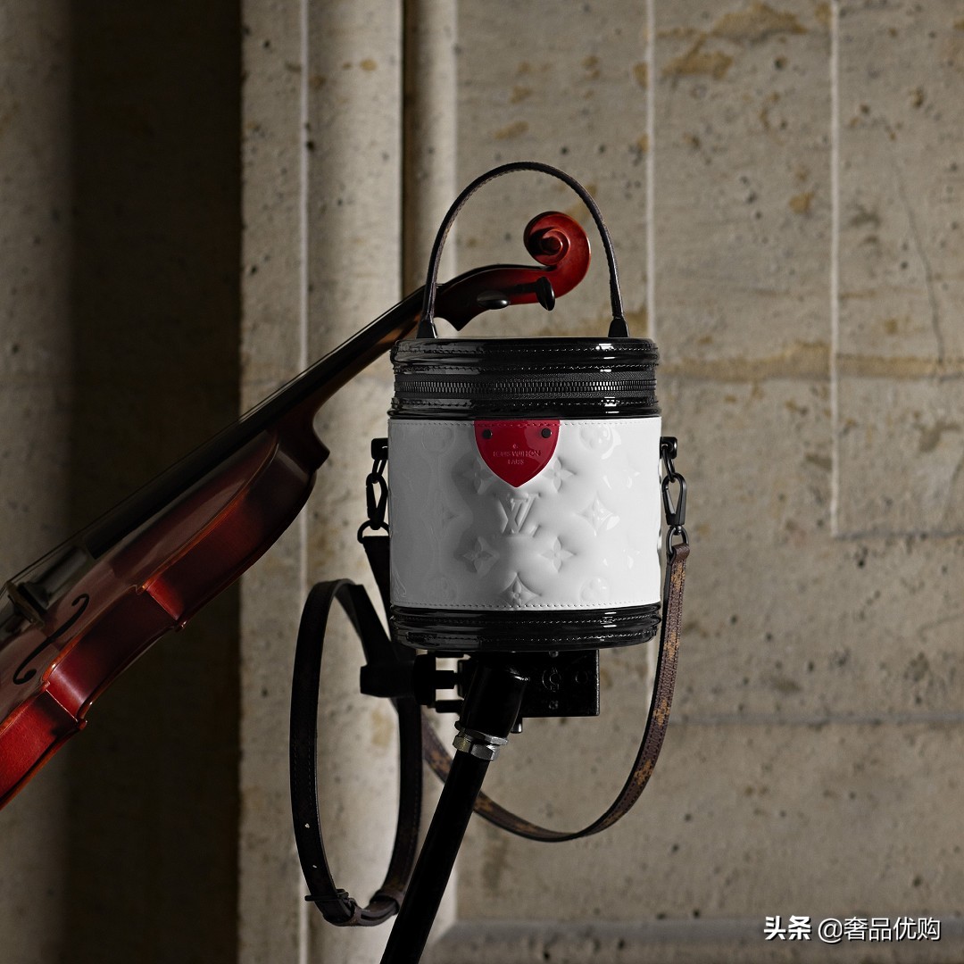 lv新包大全套都是包含什么,lv新包