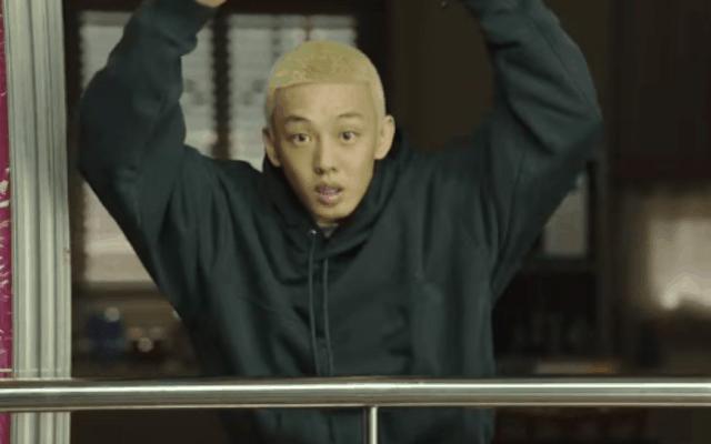 刘亚仁朴信惠阵容强大，韩国丧尸大片《活着》比釜山行2好看？