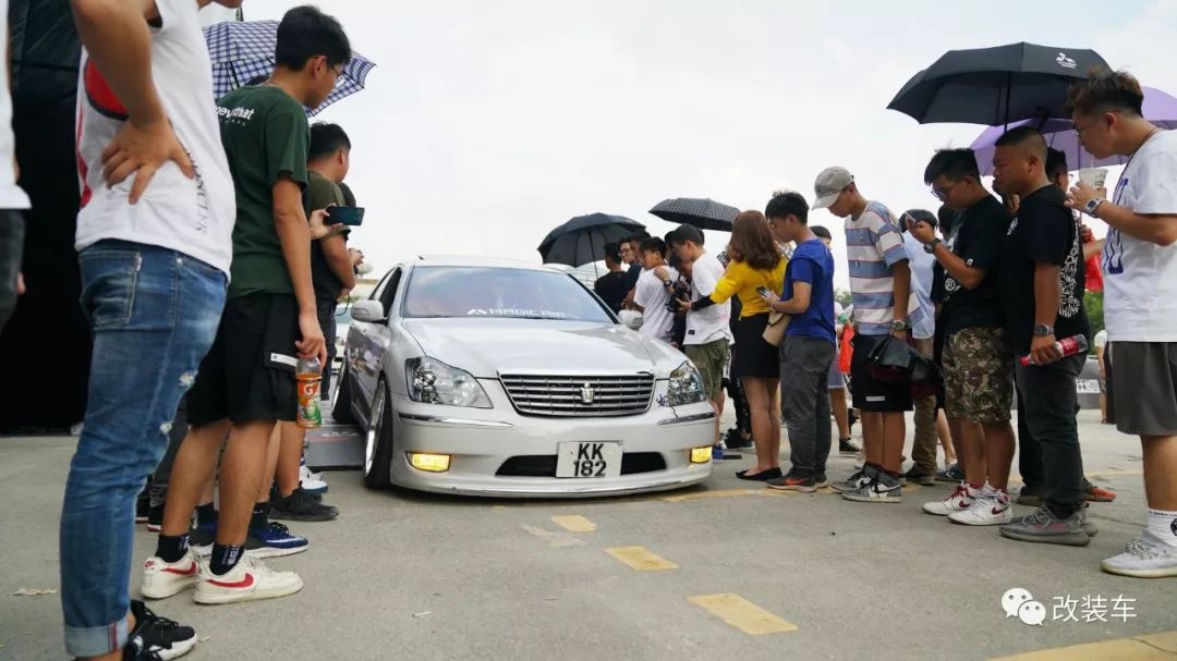 12代皇冠爆改,12代皇冠改2gr发动机要换油箱吗