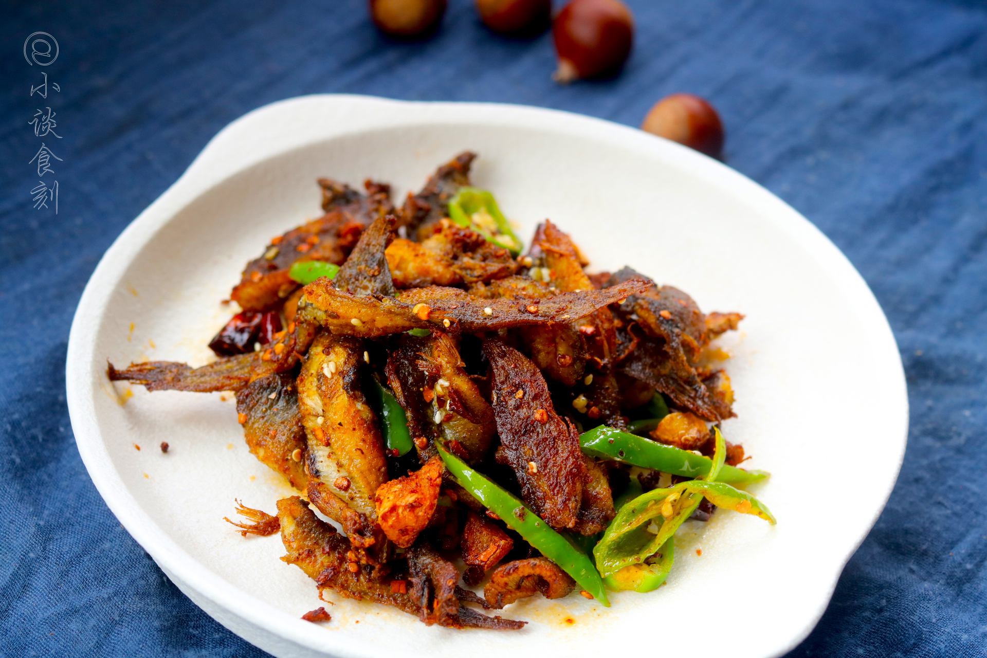 泥鳅不去内脏怎么洗最干净,泥鳅怎么处理干净没有土