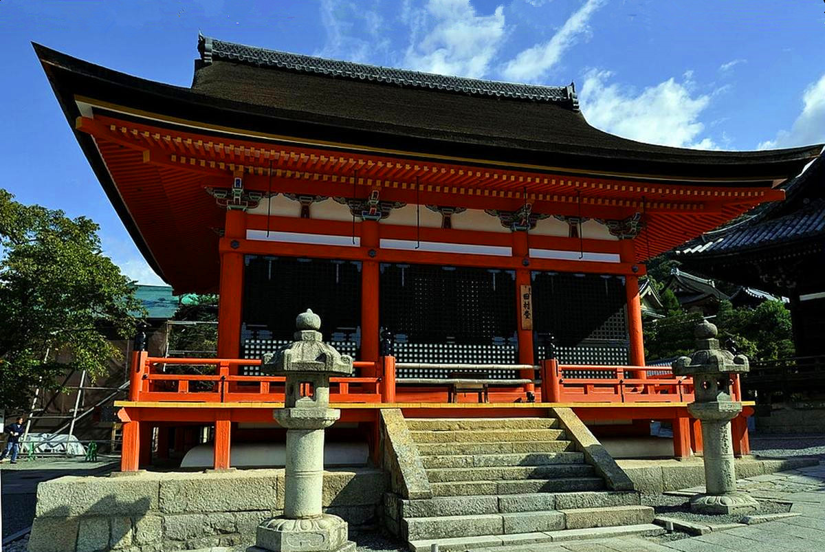 日本公认的绝世武神，自称先祖为东汉皇帝，韩国人却说他是同胞