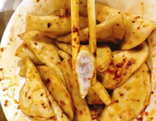 我在2018年的网红美食堆里，精挑出了这23家火爆的店给你！