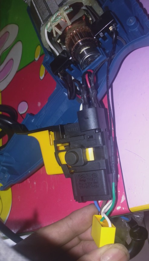 手电钻前面的夹头构造及更换,晶思达手电钻开关总成内部构造