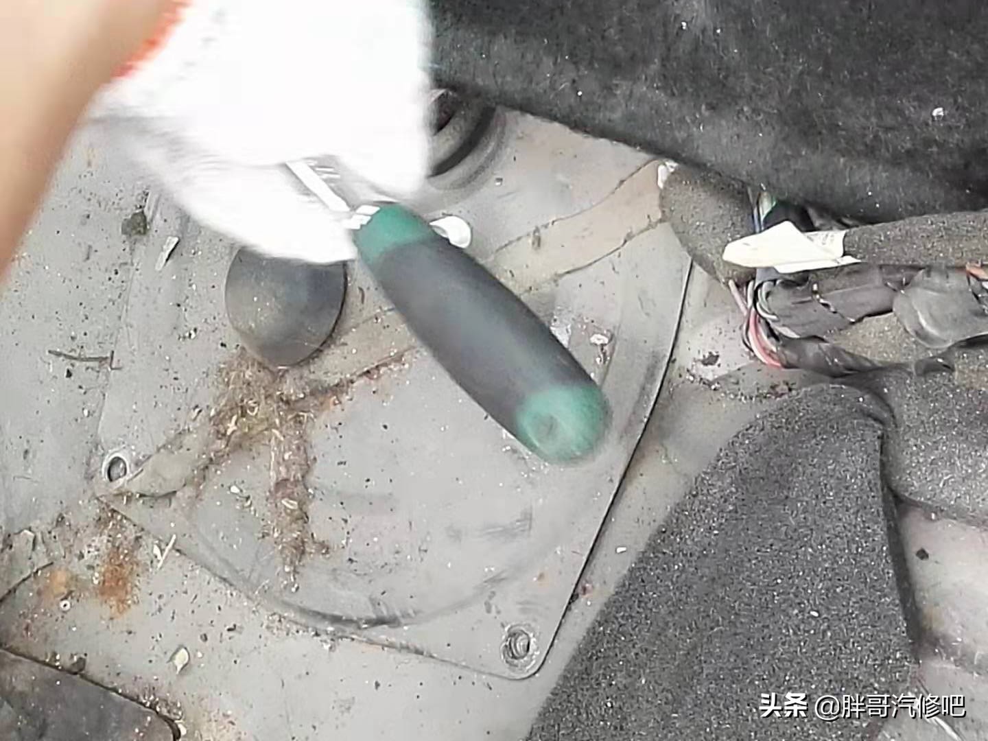 19年蓝鸟难启动很抖,2004年老蓝鸟