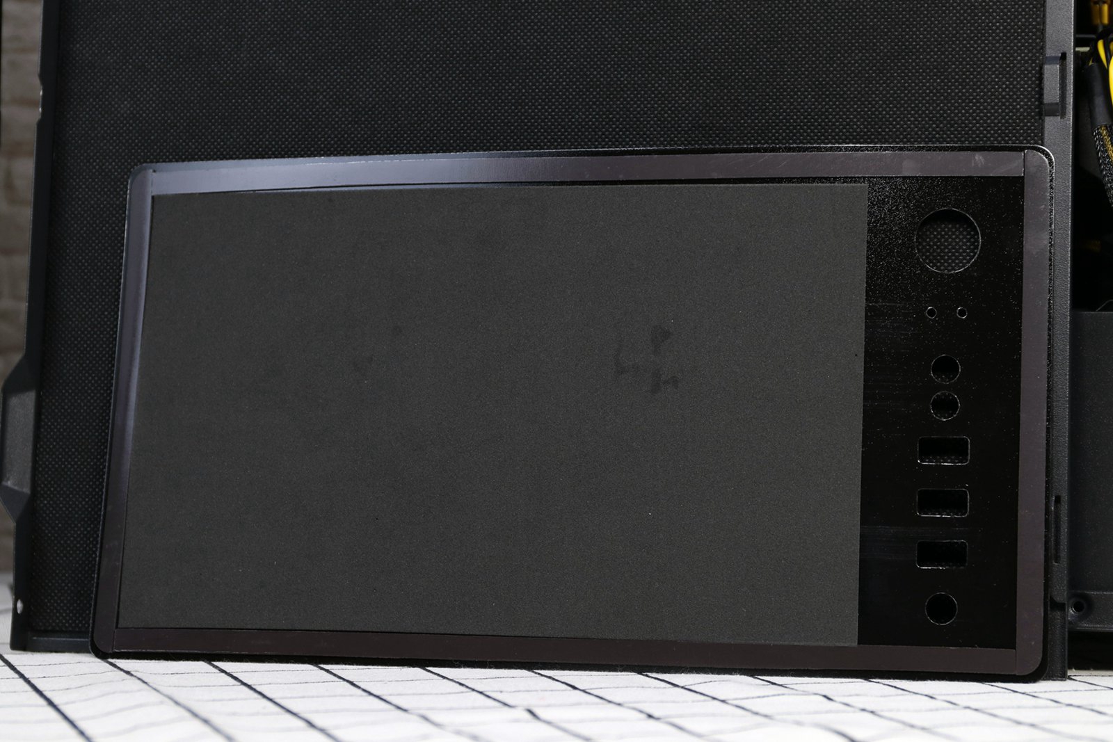 如何组装一台安静的主机,工作室主机经典配置