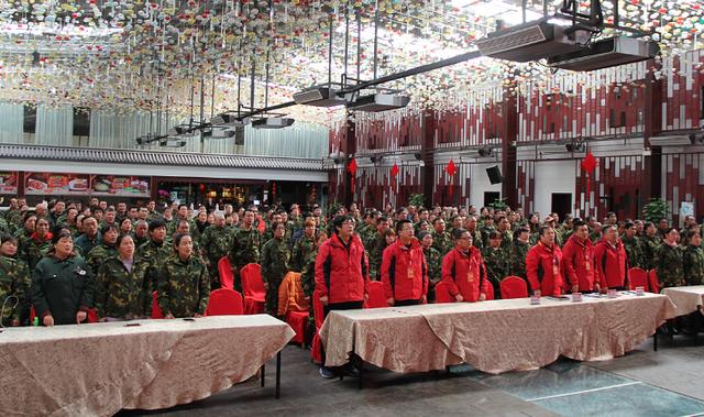 饲料厂老板最爱吃的亏：月薪一万招新人，却留不住月薪六千的骨干