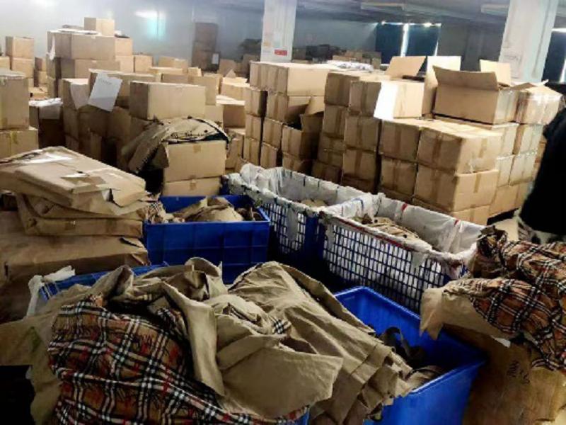 上海查获2亿元特大假酒系列案,售卖假lv被起诉