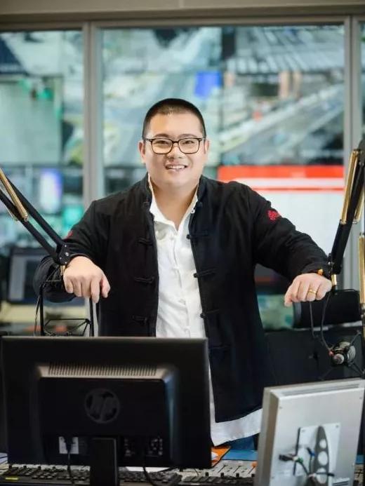 天津交通广播男女主播吵架,交通广播吵架男主播致歉