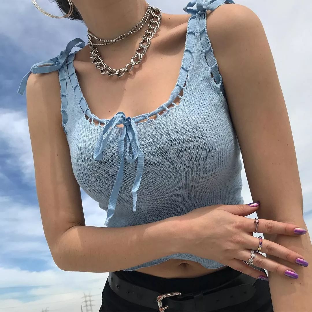 宋妍霏阿迪达斯丝带鞋,宋妍霏阿迪达斯鞋子