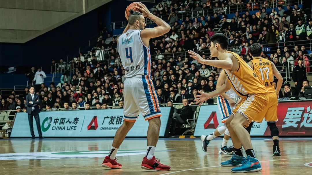 现场看cba去哪里看,现场看cba有多震撼