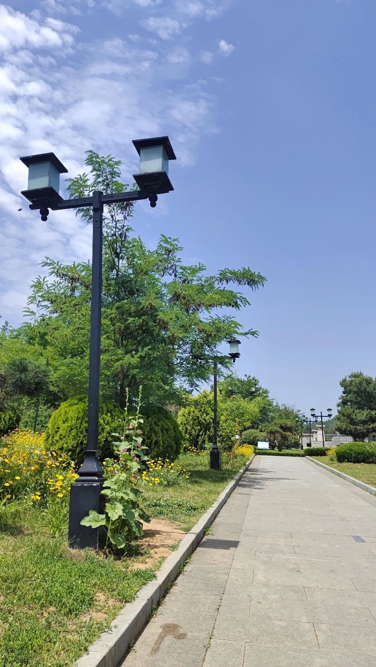 沂南县卧龙山公园风景,沂南县诸葛亮故里纪念馆