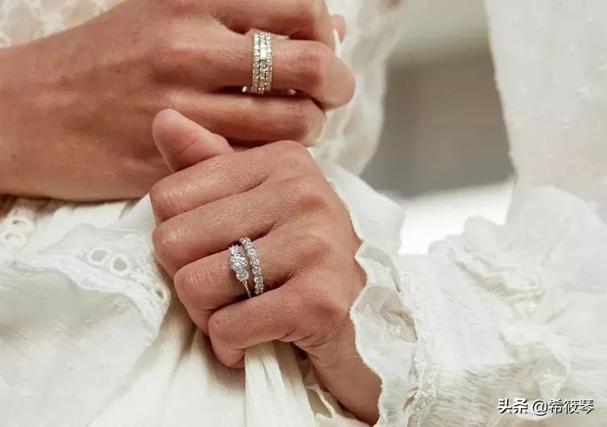首饰那么多总有一款适合你,首饰那么多唯独喜欢戒指