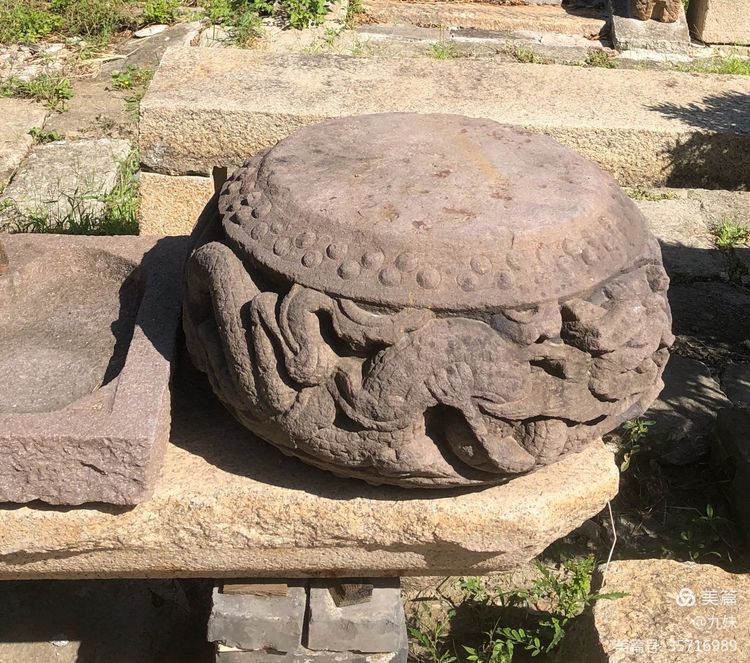 走进风雅石园，位于王店镇聚宝湾景区里