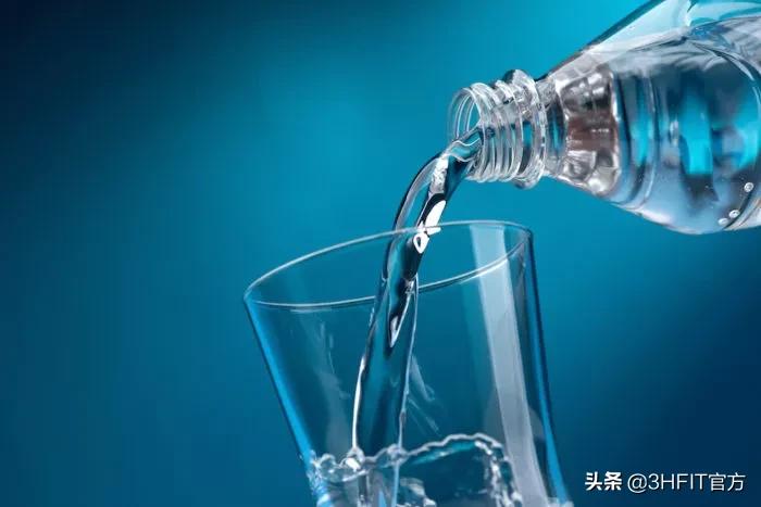 如何降低运动后的饥肠辘辘?运动前后怎样进食?