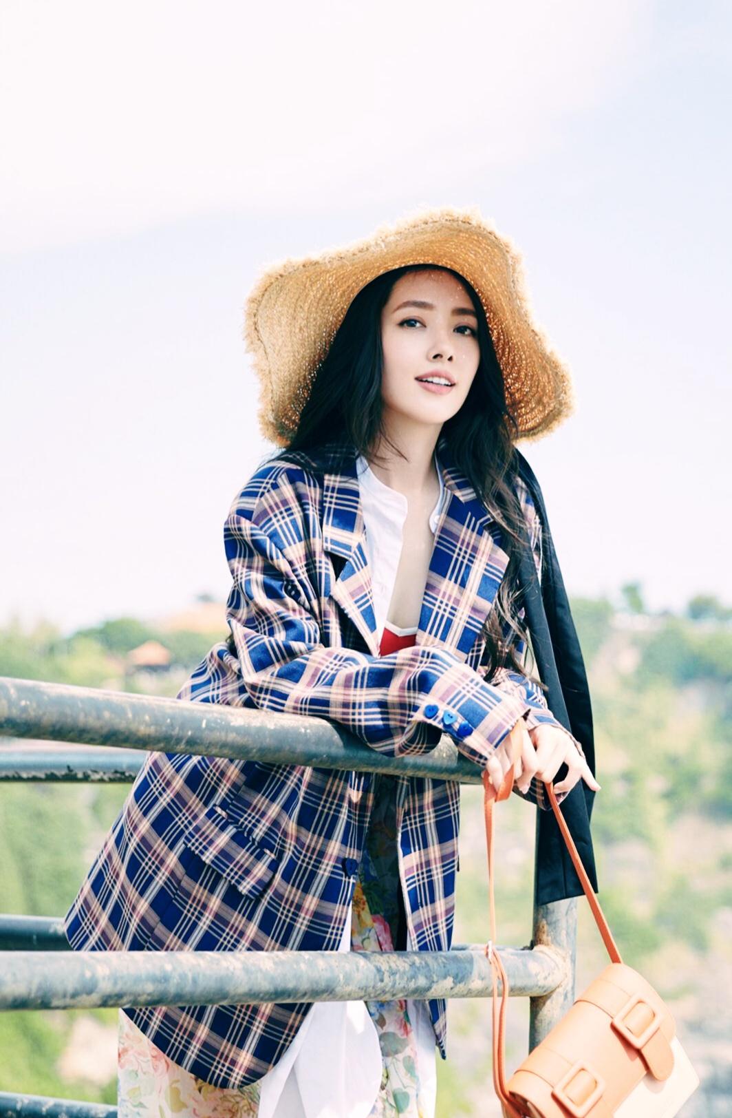 郭碧婷：家境普通的她凭什么成为香港太子妃？