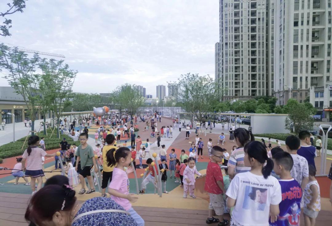 绗涗笢鑷诲搧,绗涗笢鑷诲搧浜戞箹鍗侀噷