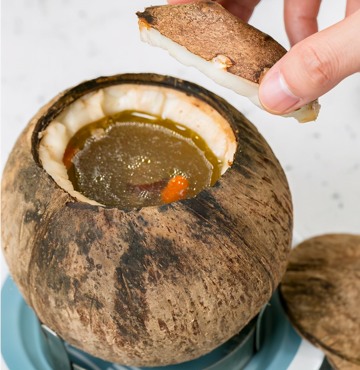 一只普通的椰子,椰子简单的神仙吃法