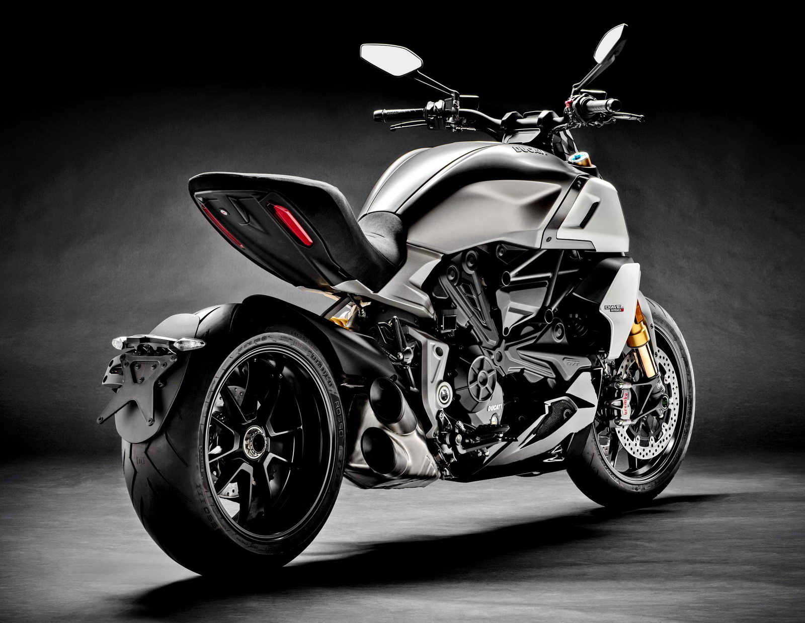 杜卡迪diavel大魔鬼1260,杜卡迪diavel1260s多少钱