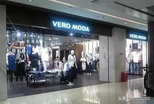 流水的衣服铁打的牛仔裤,流水的潮牌铁打的耐克