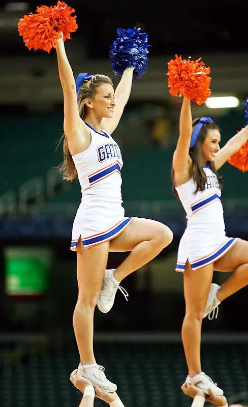 中美女子拉拉队一览