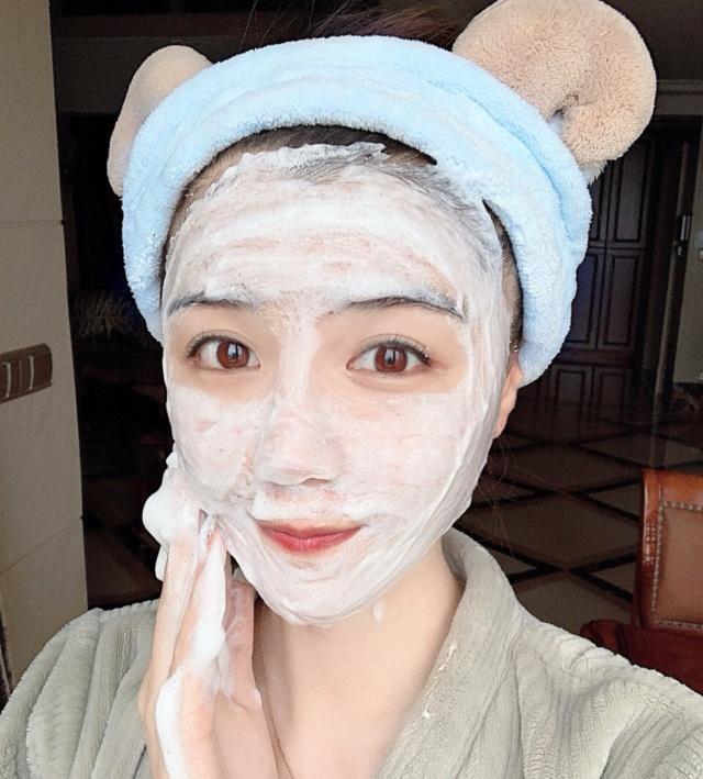 男士脸部干燥缺水补水,脸部缺水突然大量补水脸起红块