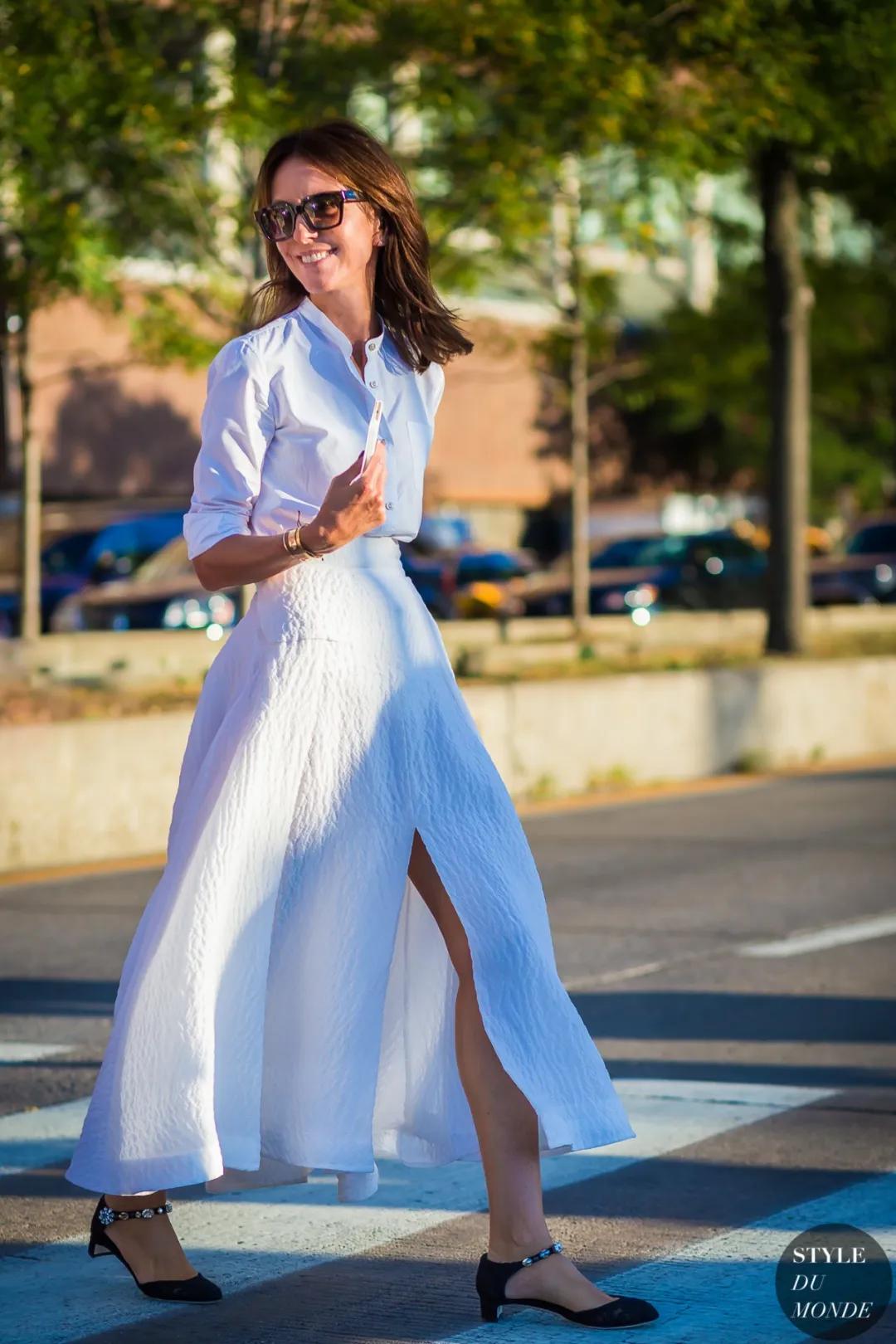 T恤穿腻了？想要时髦又遮肉，春夏白衬衫应该这么洗和这样穿