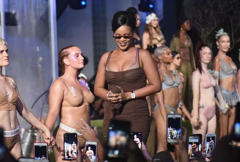 鬼鬼吴映洁牛仔裤高清写真,鬼鬼吴映洁丹宁