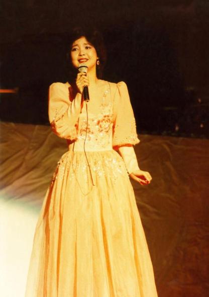 1995年邓丽君猝死，25年后钟南山给出医学解释，揭露死亡真相