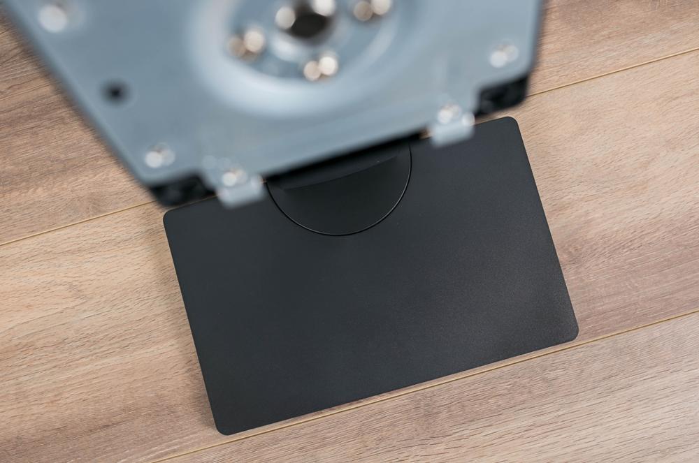 明基sw240的10bit是原生的吗,明基sw240显示器偏绿