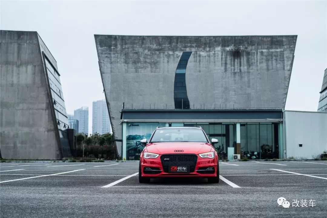 奥迪a3升级17款前杠,奥迪a335tfsi改装