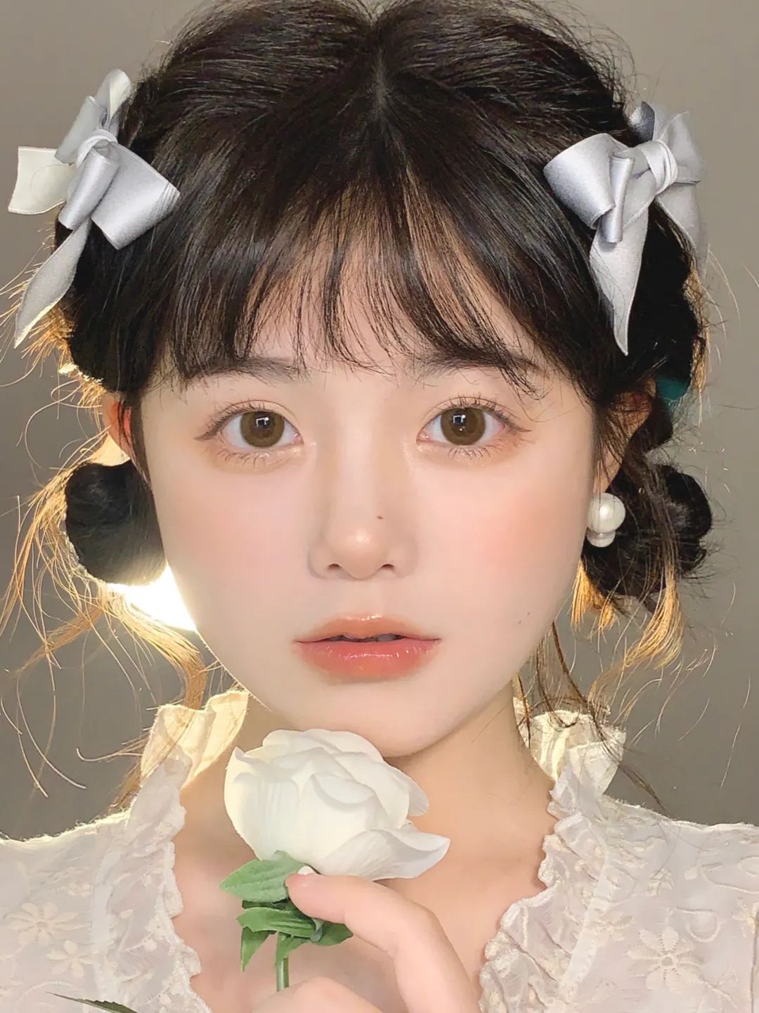 小个子五官立体要怎么搭配才好看,五官平平无奇的长相却很好看