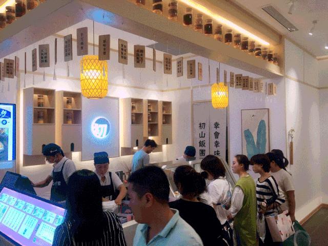 有流心「双蛋黄肉松」的饭团店，西安连开②家宠粉