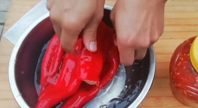 剁椒酱太咸蒸鱼料汁的调法,买回来的剁椒酱太咸了怎么办