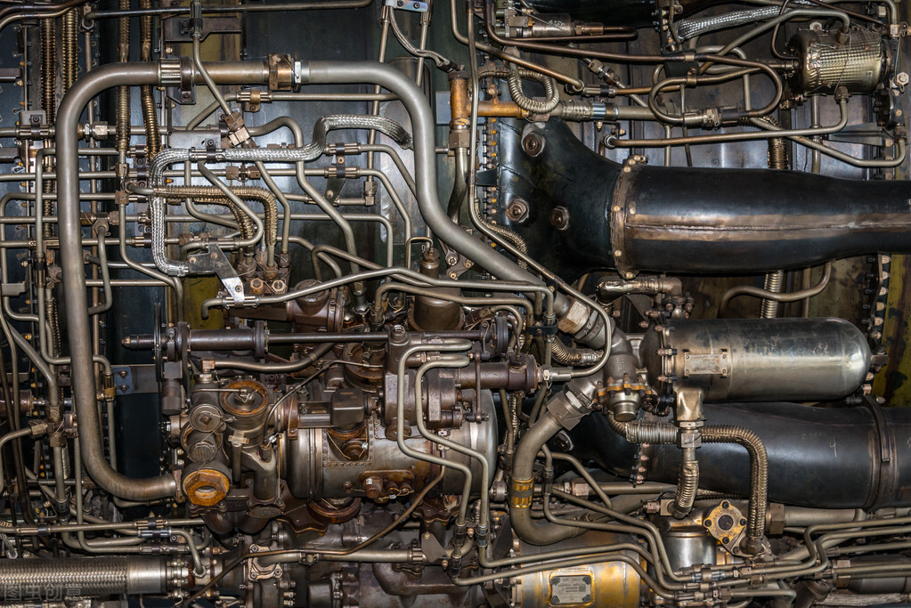 全球十大顶级航空公司,全球最牛的三大汽车公司