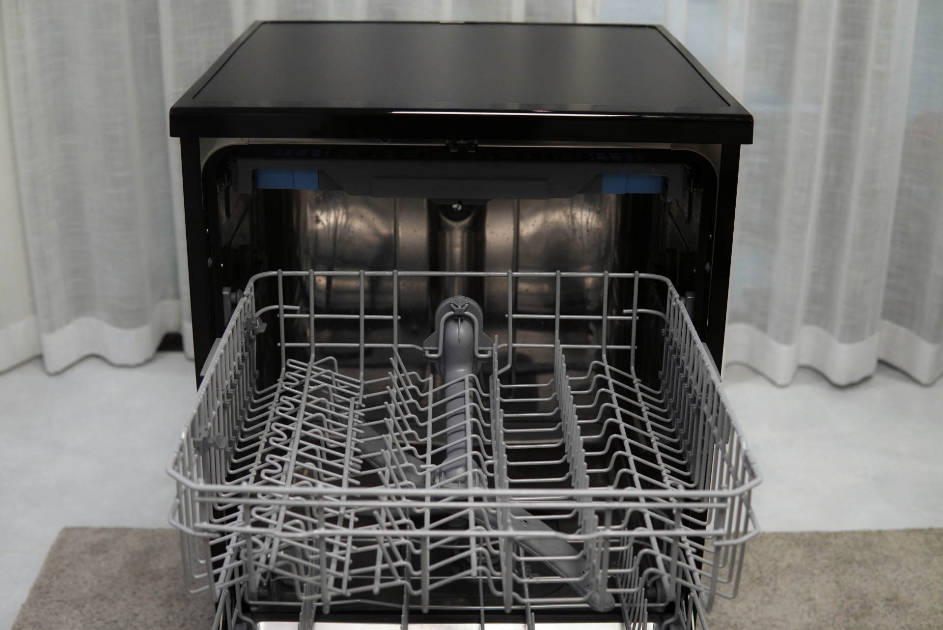 洗碗机选择攻略,方太水槽洗碗机和海尔水槽洗碗机