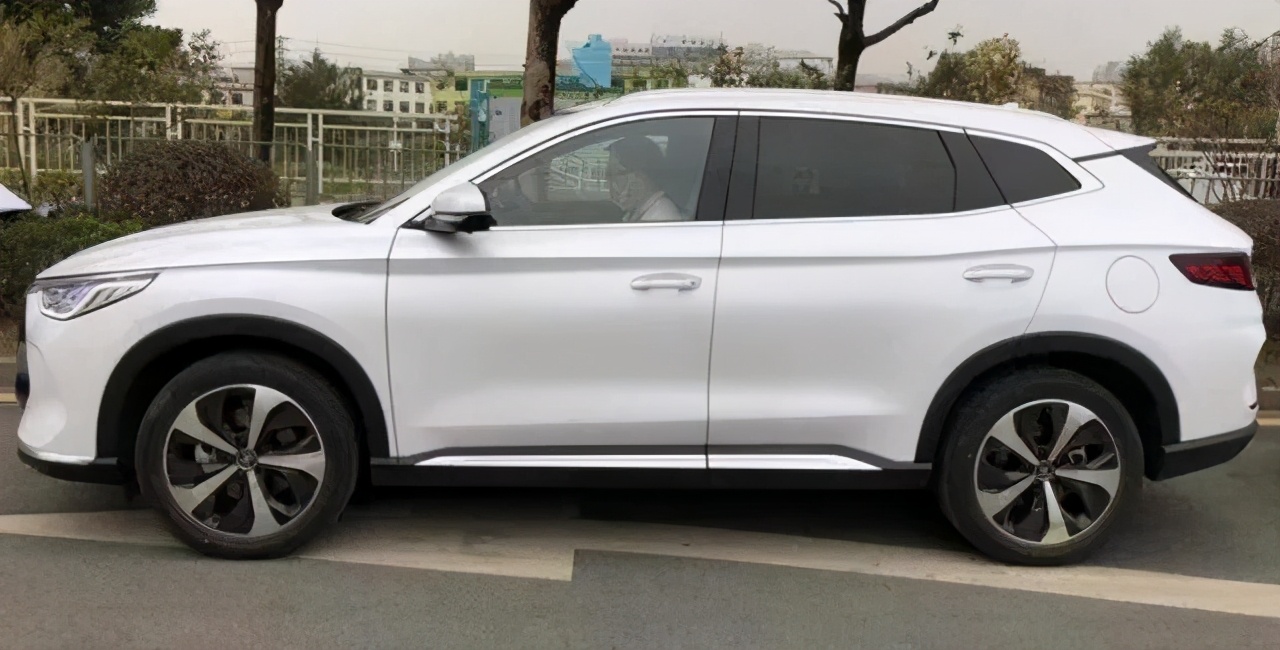 比亚迪宋plusdm-i详细介绍,看新车要看哪些参数