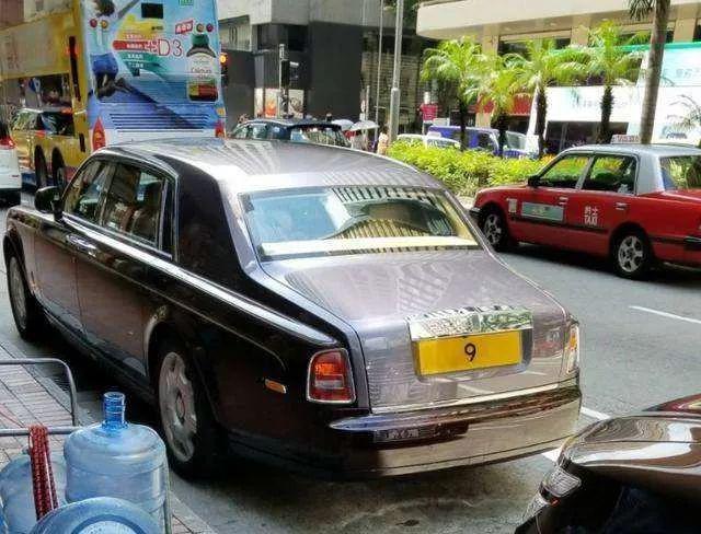 中国唯一一辆土豪金劳斯莱斯幻影,劳斯莱斯幻影车主都是什么人