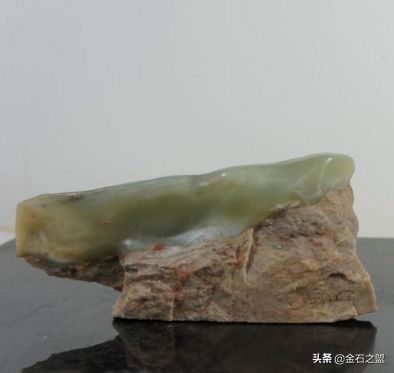 青田石是叶腊石吗,青田石和叶腊石