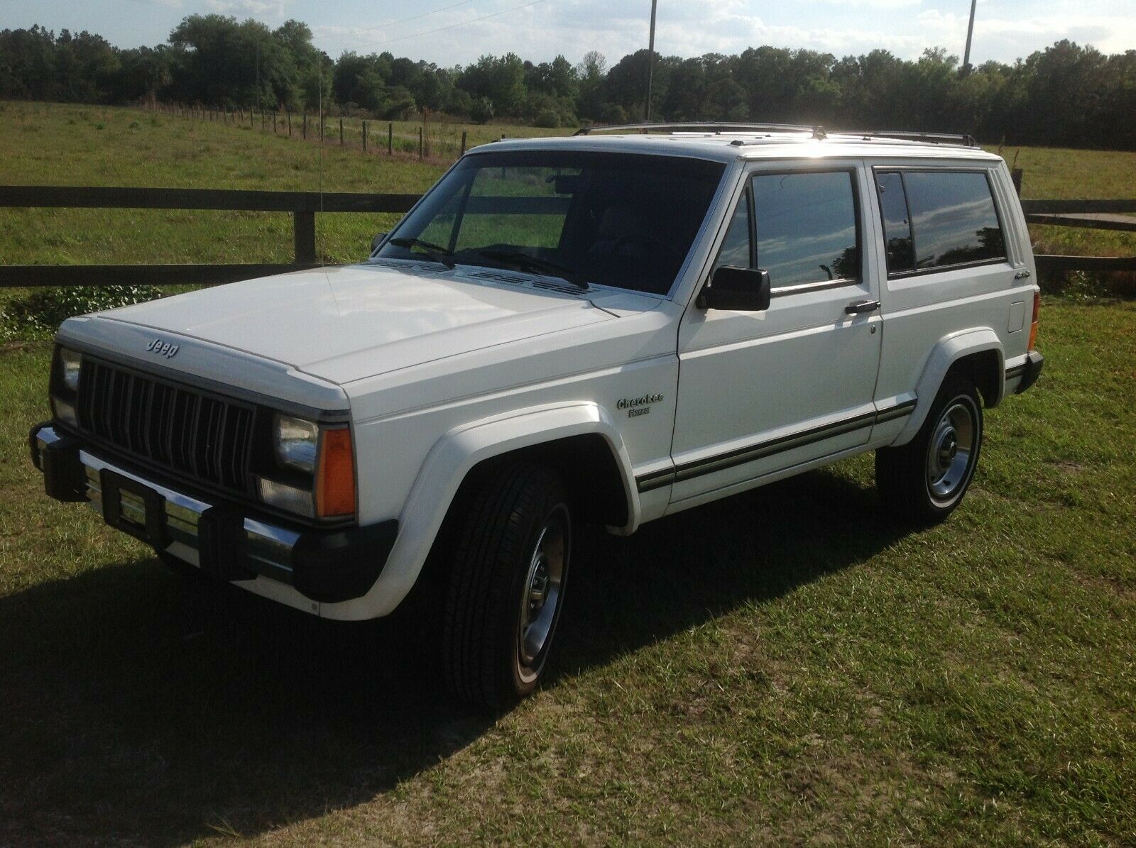 都说修不好的切诺基，那是你没开过原装的，国产后北汽把他给毁了