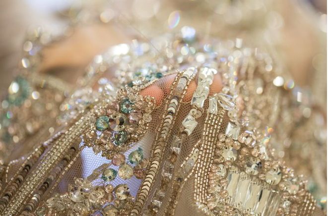 迪士尼冰雪奇缘衣服,看冰雪奇缘2电影