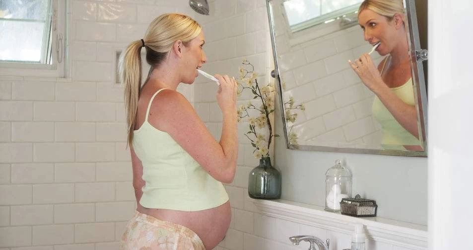 怀孕期间牙龈总出血怎么回事,怀孕期间牙龈一直出血怎么回事