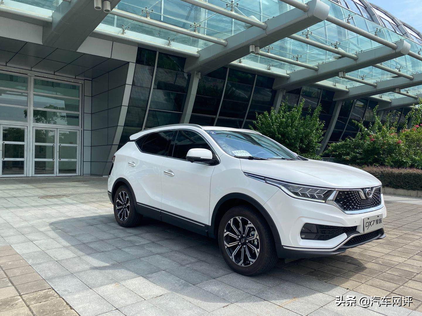 试驾东南DX7星跃：不到12万，配日本发动机德国变速箱，能火吗？