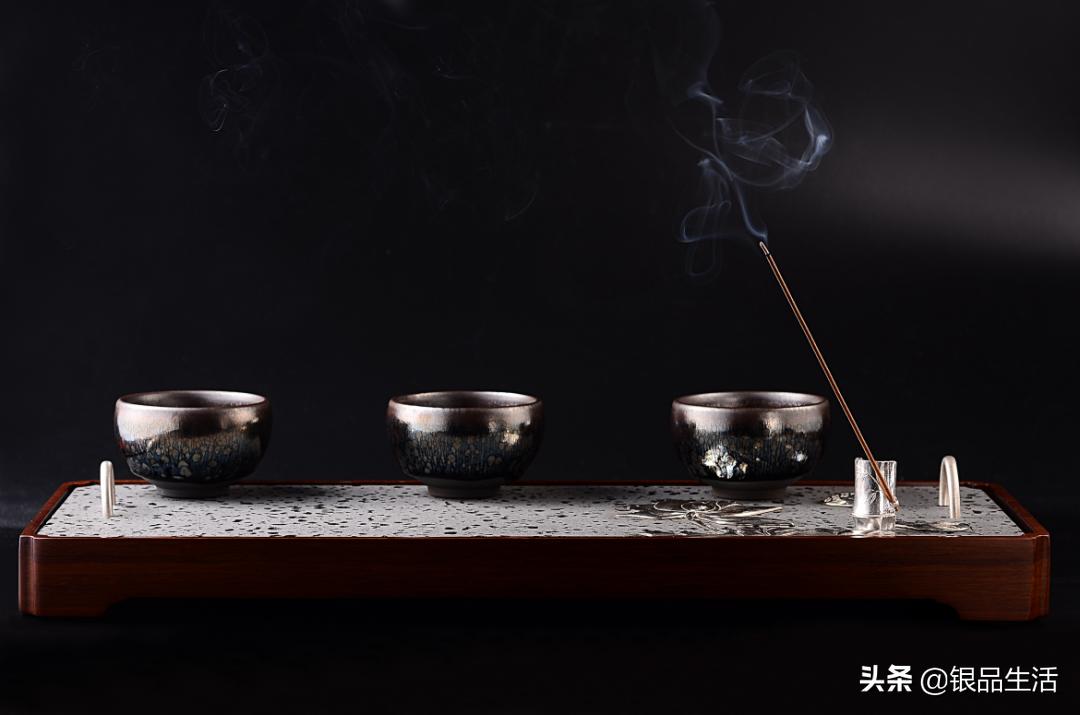 焚香到底是怎么样?为何如此高雅、养生