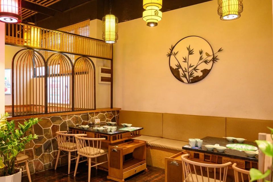 轰动火锅界的鲜货模式，老板放话：不新鲜就退货