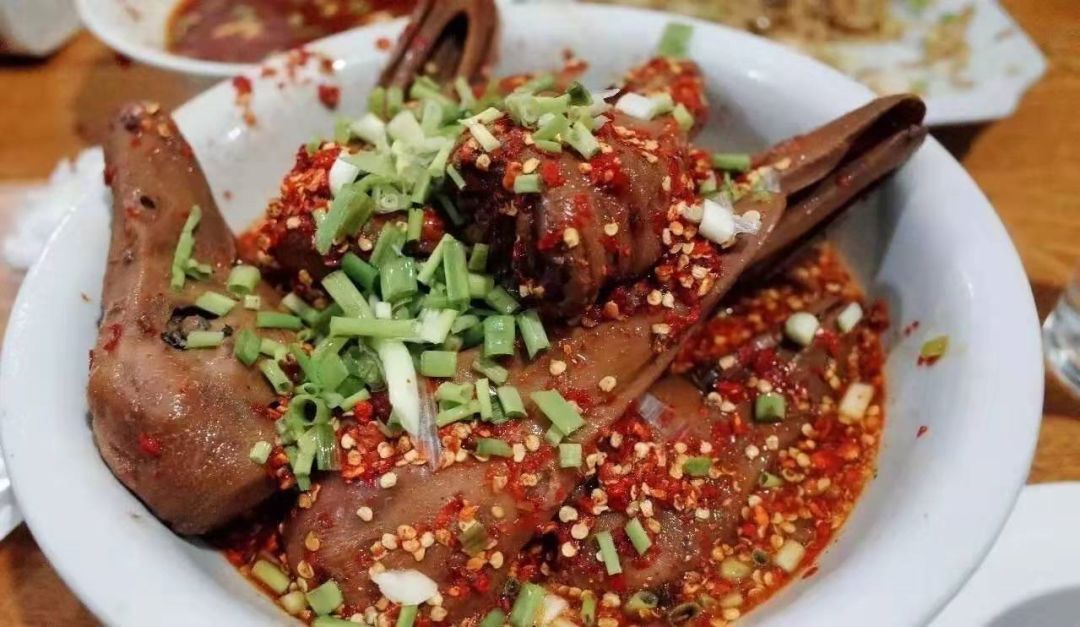 香嘎里辣衢州鸭头,衢州辣鸭头哪家最好吃