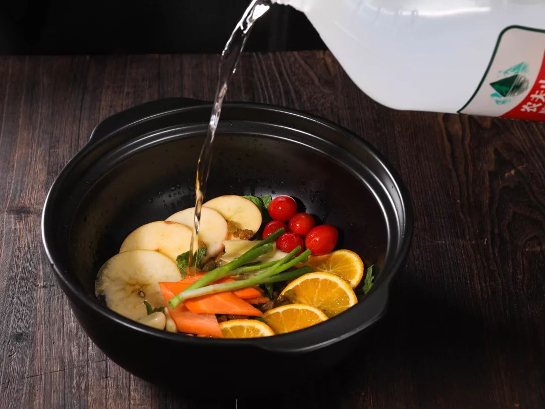 用刀叉吃七分熟牛排,用刀叉吃牛肉火锅