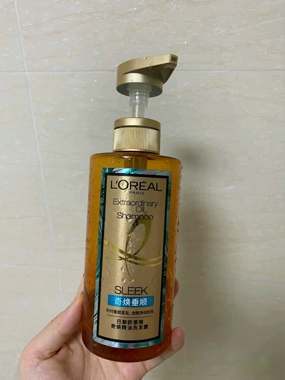 烫卷的头发干枯用什么洗发水好,发质干枯毛躁发型适合什么洗发水