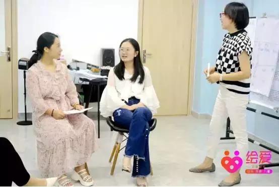 27岁辞去铁饭碗去创业,我27岁才开始转行做程序